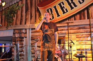 1174893_546499928750972_1436384666_n